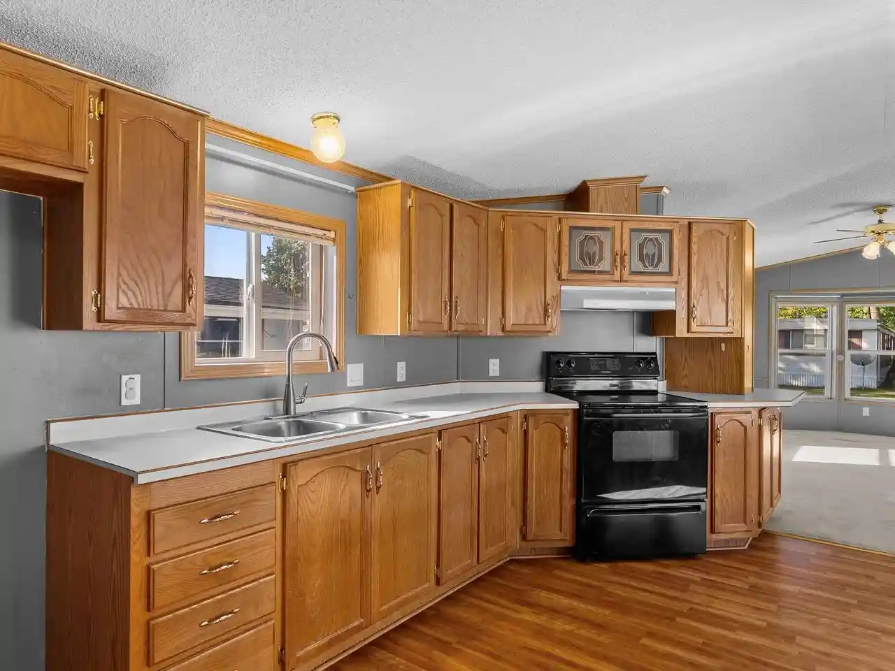 Photo 2 of Single family home for sale at 5 Beechwood Dr, Sheboygan, WI 53081 | MLS# 2032621 | Listing updated on 2026-10-06