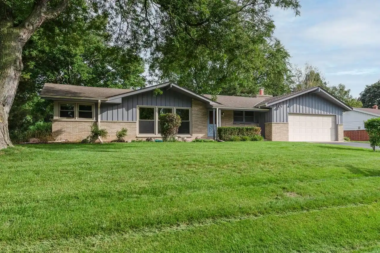 Photo 1 of Single family home for sale at 2400 W Rochelle Ave, Glendale, WI 53209 | MLS# 1980553 | Listing updated on 2026-09-28