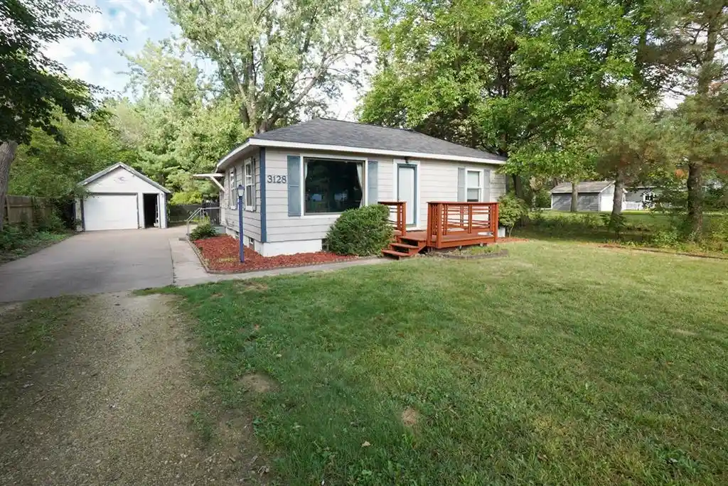 Photo 1 of Single family home for sale at 3128 Starr Ave, Eau Claire, WI 54703 | MLS# 1605014 | Listing updated on 2026-09-19