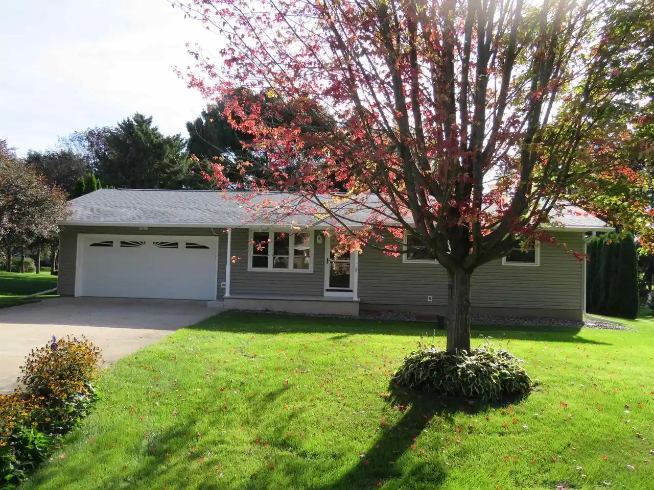 Photo 1 of Single family home for sale at N8252 Frances Ln, Beaver Dam, WI 53916 | MLS# 2032625 | Listing updated on 2026-09-18
