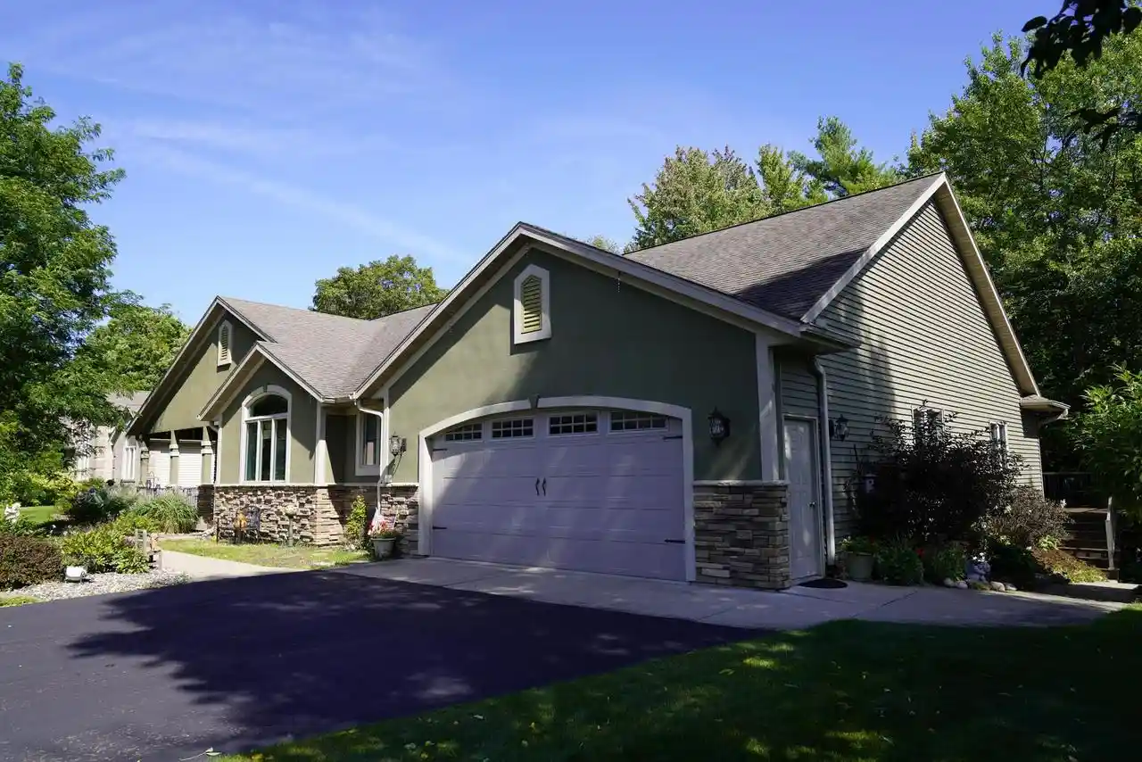 Photo 1 of Single family home for sale at 8407 Windsor Dr, Schofield, WI 54476 | MLS# 22604541 | Listing updated on 2026-09-14
