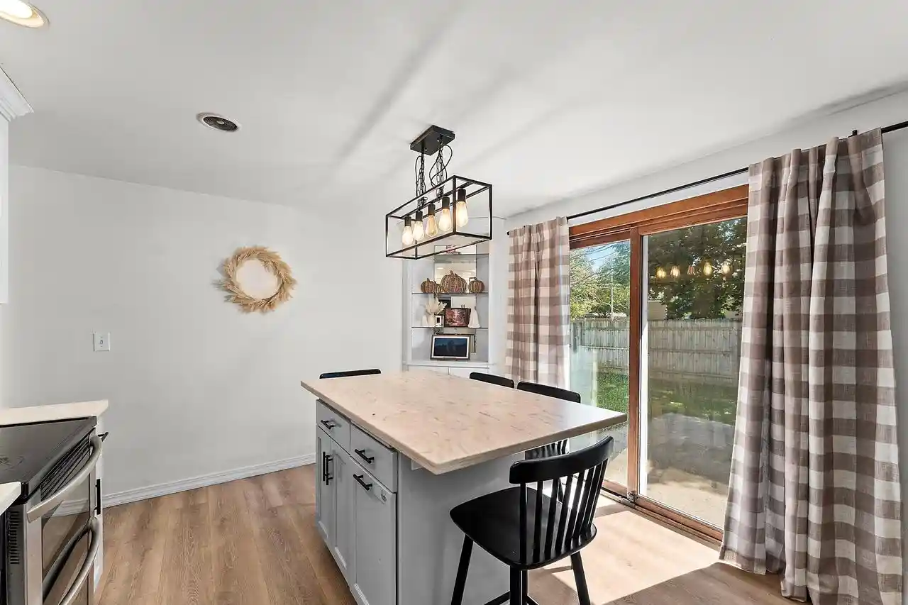 Photo 3 of Single family home for sale at 1306 Hillcrest Ave, Kewaunee, WI 54216 | MLS# 50332620 | Listing updated on 2026-09-17