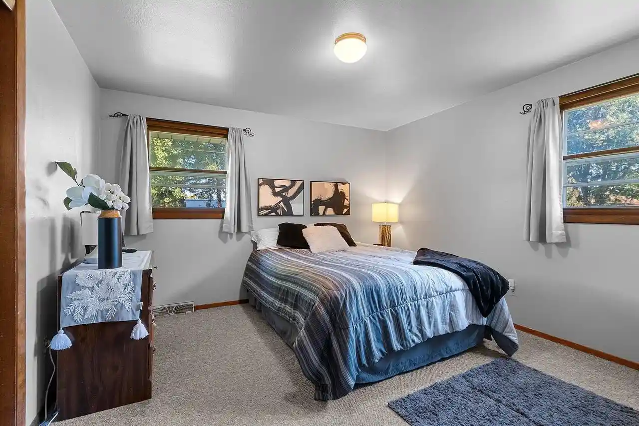 Photo 3 of Single family home for sale at 1110 Michaline Dr, Green Bay, WI 54304 | MLS# 50332638 | Listing updated on 2026-09-21