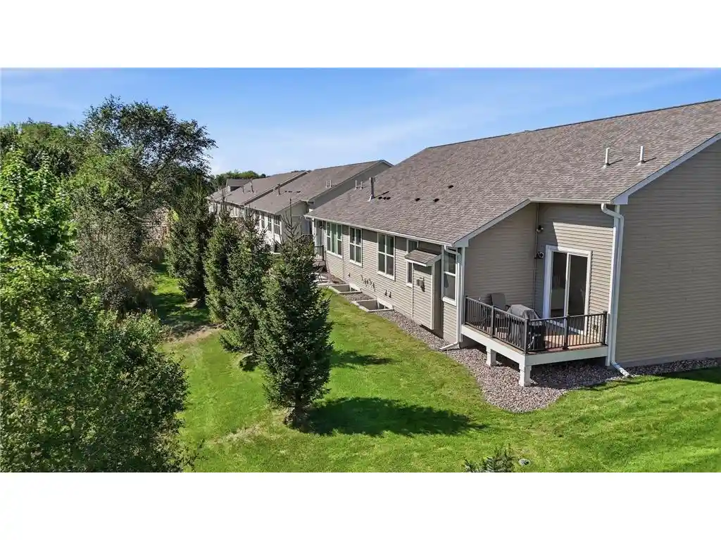 Photo 3 of Single family home for sale at 1584 Southpoint Dr, Hudson, WI 54016 | MLS# 7142861 | Listing updated on 2026-09-19