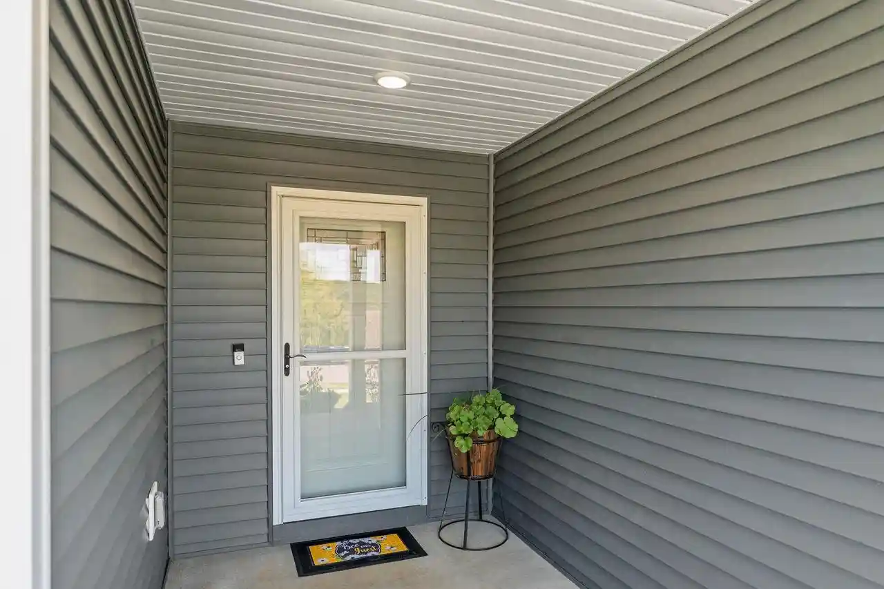 Photo 4 of Single family home for sale at 2070 Fawn Valley Ct, Reedsburg, WI 53959 | MLS# 2032640 | Listing updated on 2026-09-23