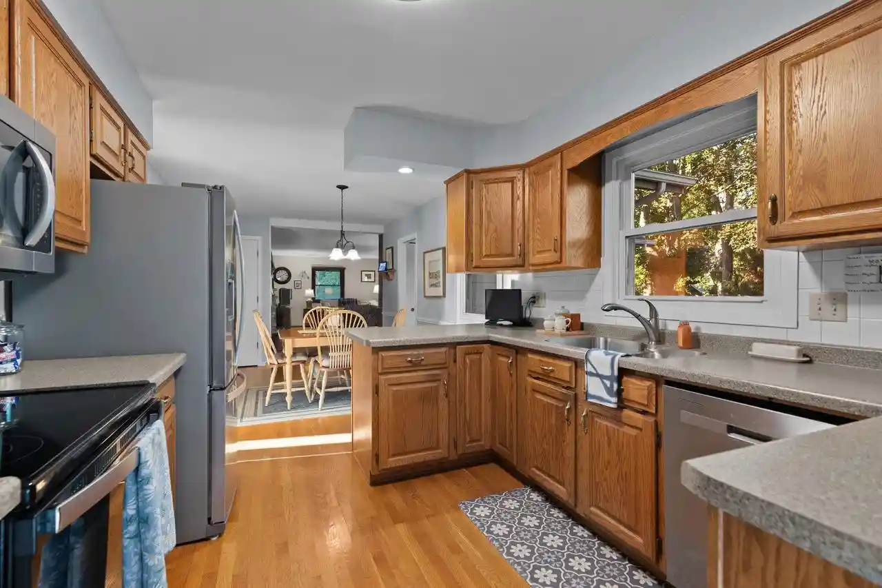 Photo 3 of Single family home for sale at 1211 Lynrose Ln, Neenah, WI 54956 | MLS# 50332647 | Listing updated on 2026-09-14