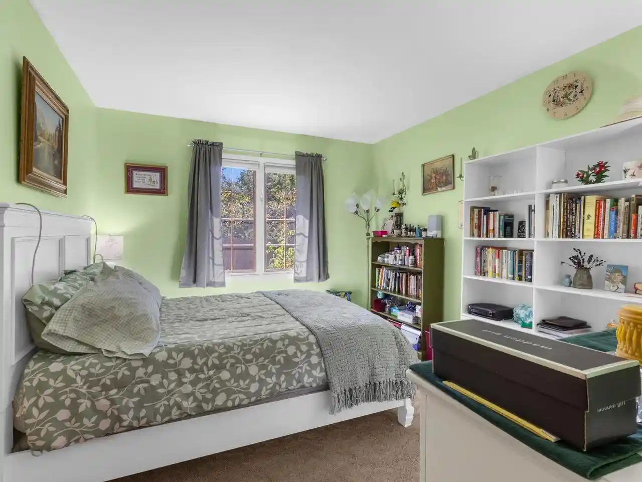 Photo 2 of Single family home for sale at 2359 Woodview Ln, Marinette, WI 54143 | MLS# 50332654 | Listing updated on 2026-09-22