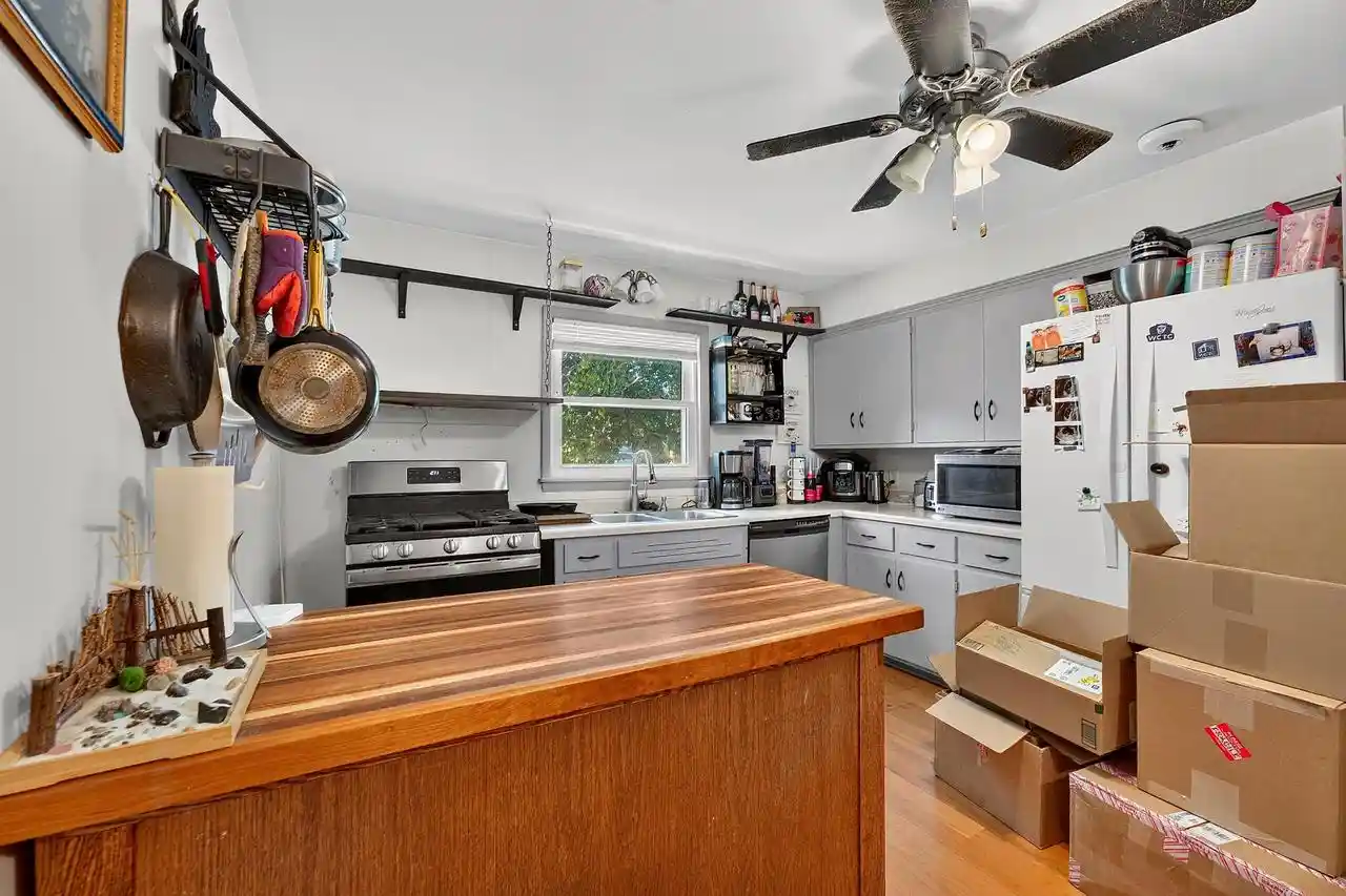Photo 1 of Single family home for sale at 422 Cedar St, Hartford, WI 53027 | MLS# 1980568 | Listing updated on 2026-09-14