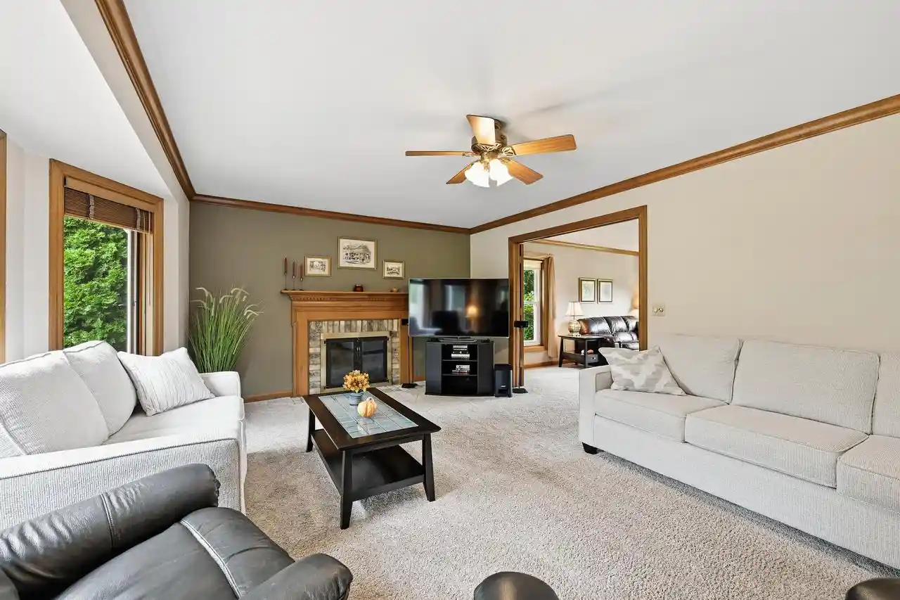 Photo 3 of Single family home for sale at 945 Gray Fox Dr, Brookfield, WI 53045 | MLS# 1980577 | Listing updated on 2026-09-18