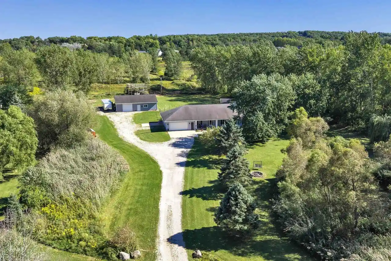 Photo 1 of Single family home for sale at 3545 Bower Crk Rd, De Pere, WI 54115 | MLS# 50332649 | Listing updated on 2026-10-06