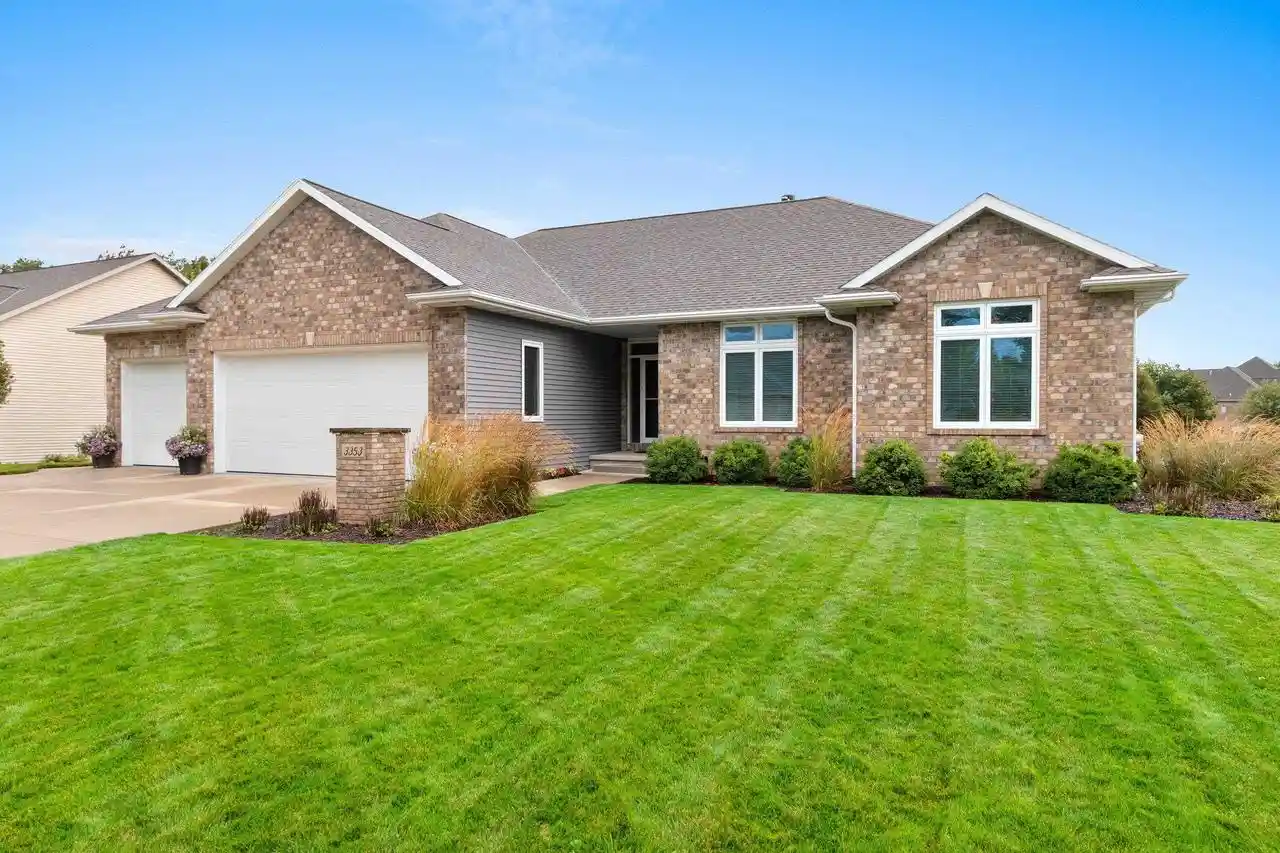 Photo 1 of Single family home for sale at 3353 Langdon St, Green Bay, WI 54311 | MLS# 50332660 | Listing updated on 2026-09-18
