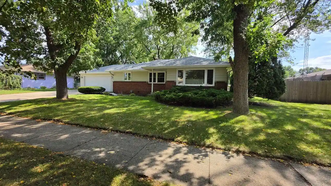 Photo 2 of Single family home for sale at 1213 Kellogg Ave, Janesville, WI 53546 | MLS# 2032655 | Listing updated on 2026-09-14