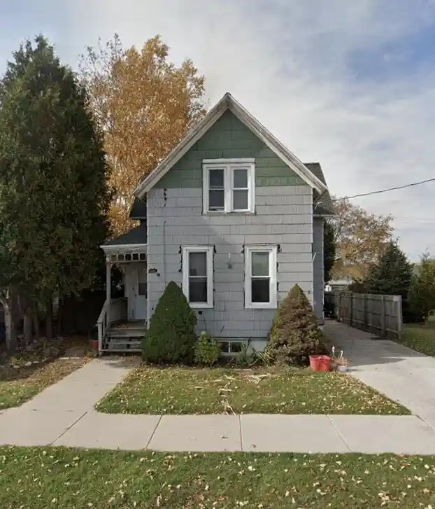Photo 1 of Single family home for sale at 616 S 18th Street, Manitowoc, WI 54220 | MLS# 1980586 | Listing updated on 2026-09-15