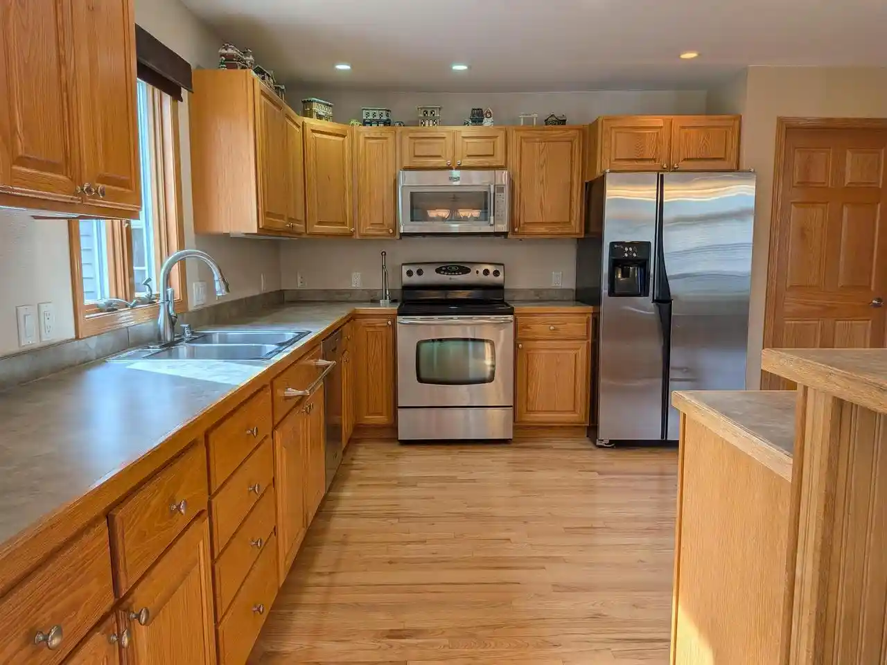 Photo 3 of Single family home for sale at 802 Chickadee Dr, Cambridge, WI 53523 | MLS# 2032663 | Listing updated on 2026-10-01