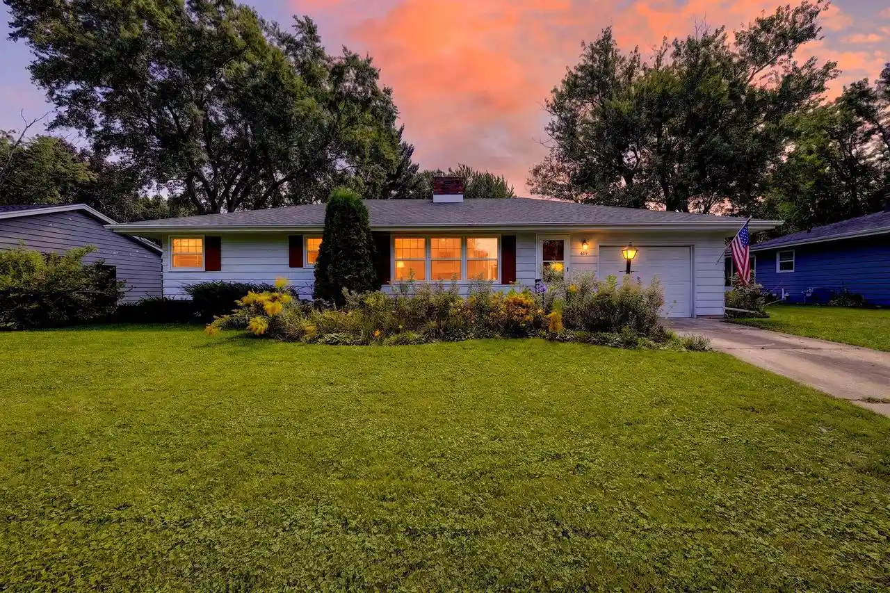 Photo 1 of Single family home for sale at 419 W Elm St, Sun Prairie, WI 53590 | MLS# 1980597 | Listing updated on 2026-09-15