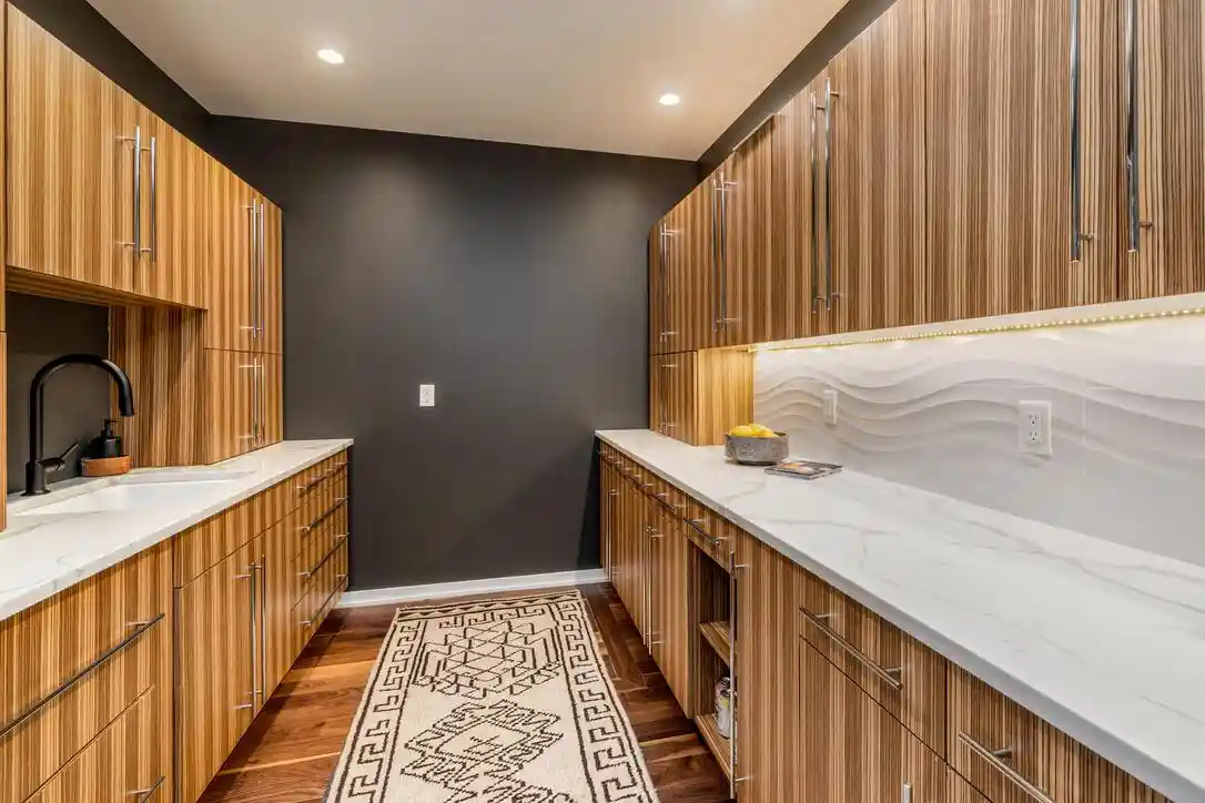 Photo 3 of Condo for sale at 236 N Water St #4, Milwaukee, WI 53202 | MLS# 1980599 | Listing updated on 2026-09-17