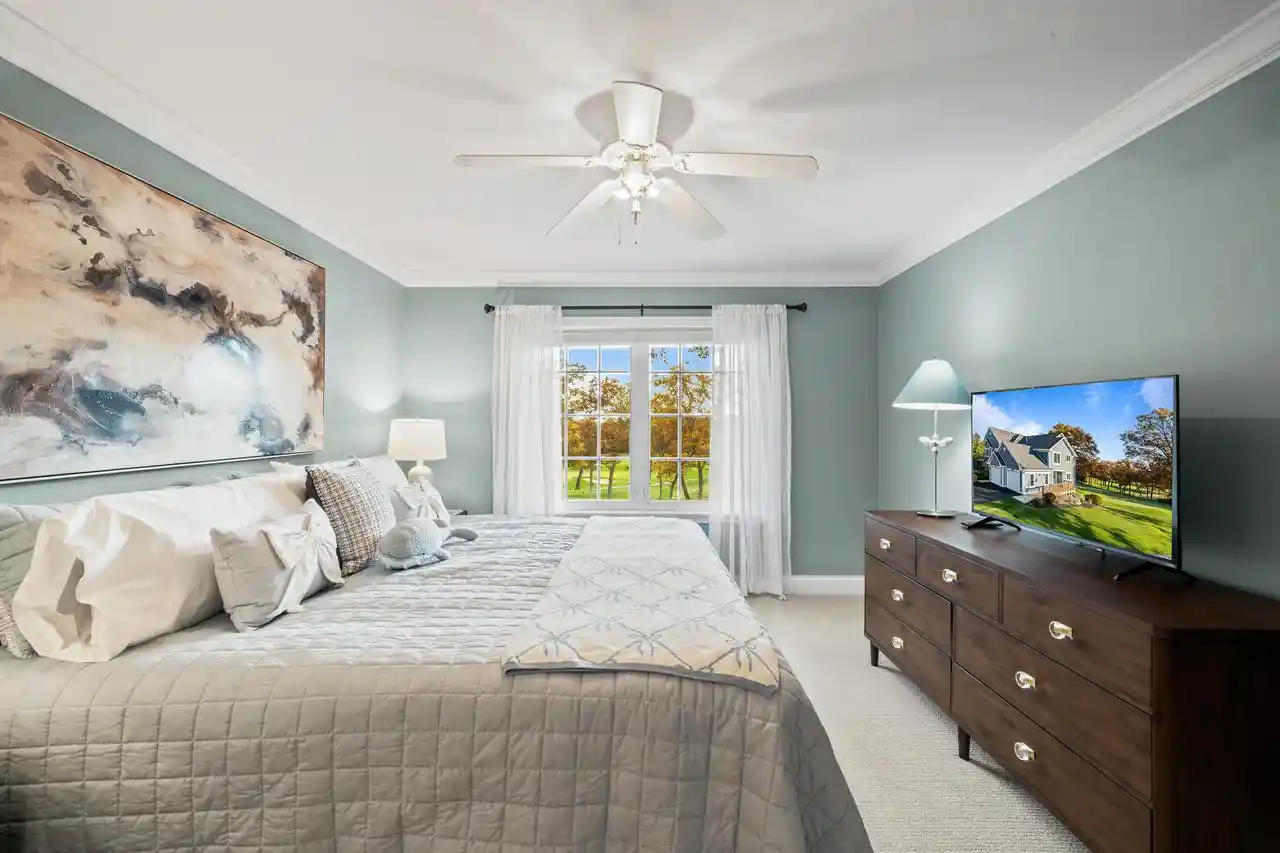 Listing Photo 4 - Condo for sale in building located at 933 Scotland Dr, Lake Geneva, WI 53147 - Unit #9-64