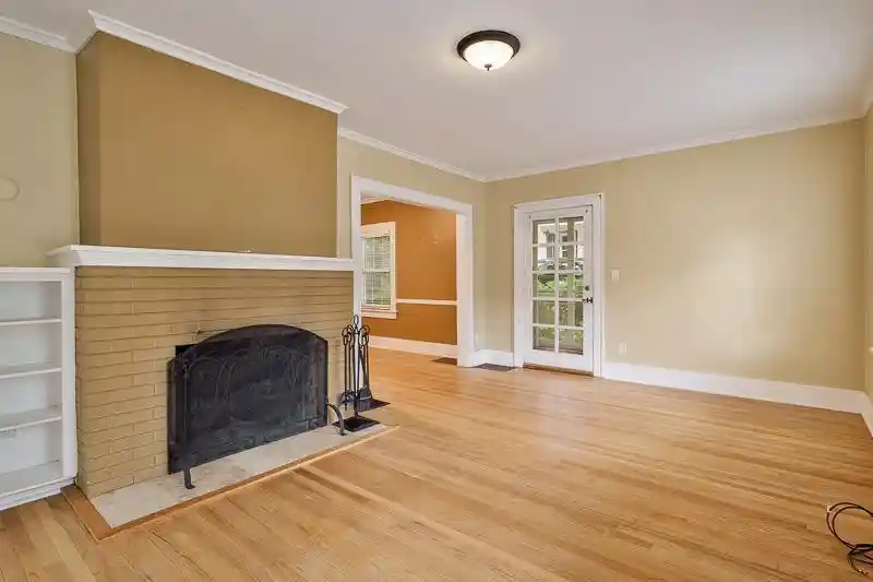 Photo 3 of Sale Pending at 917 Emerson St, Beloit, WI 53511 | MLS# 2032680 | Listing updated on 2026-09-16
