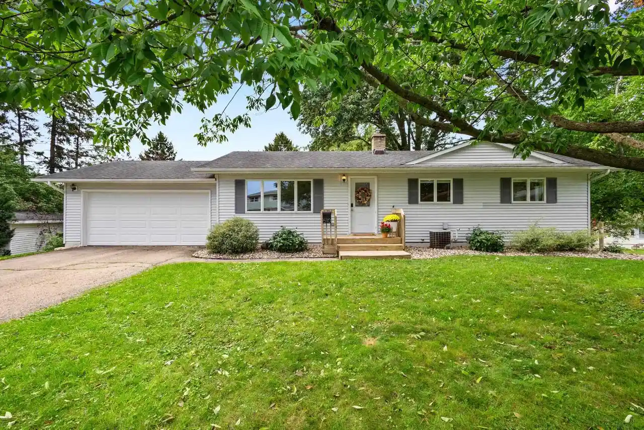Photo 1 of Single family home for sale at 510 Westlawn Cir, Verona, WI 53593 | MLS# 2032683 | Listing updated on 2026-09-17