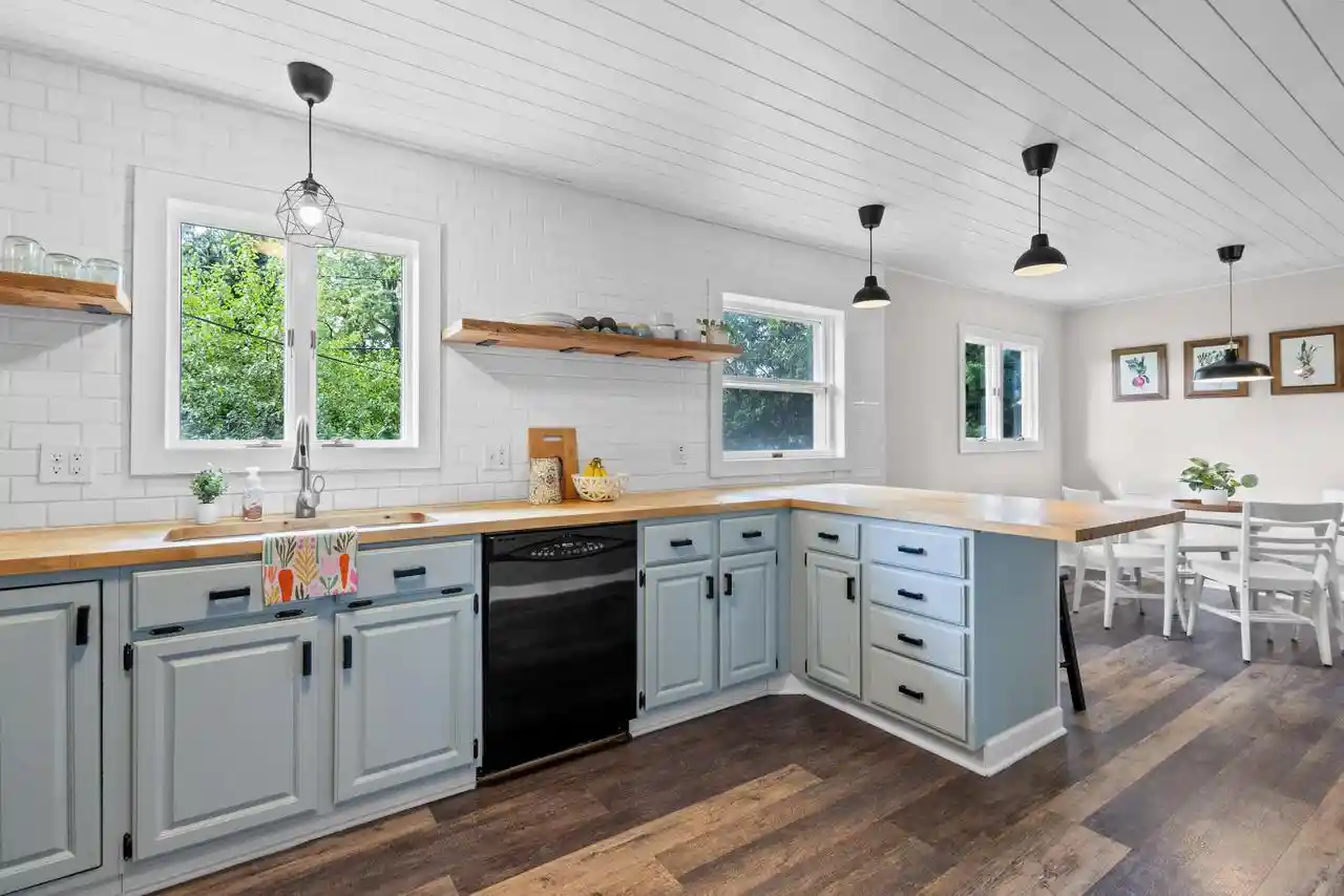 Photo 4 of Single family home for sale at 510 Westlawn Cir, Verona, WI 53593 | MLS# 2032683 | Listing updated on 2026-09-17