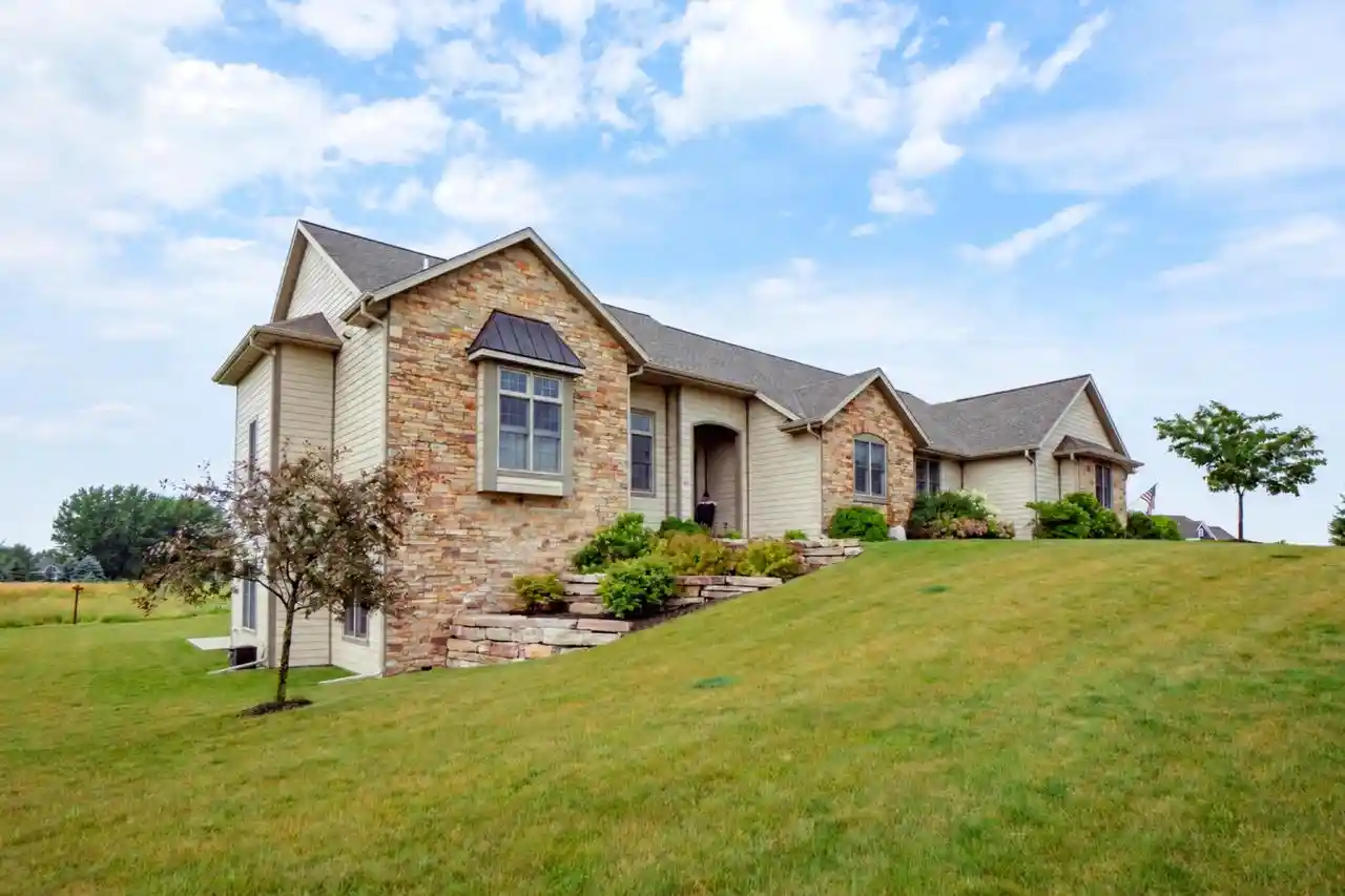 Photo 1 of Single family home for sale at 4268 S Woodcrest Ridge Dr, West Bend, WI 53095 | MLS# 1980614 | Listing updated on 2026-09-17