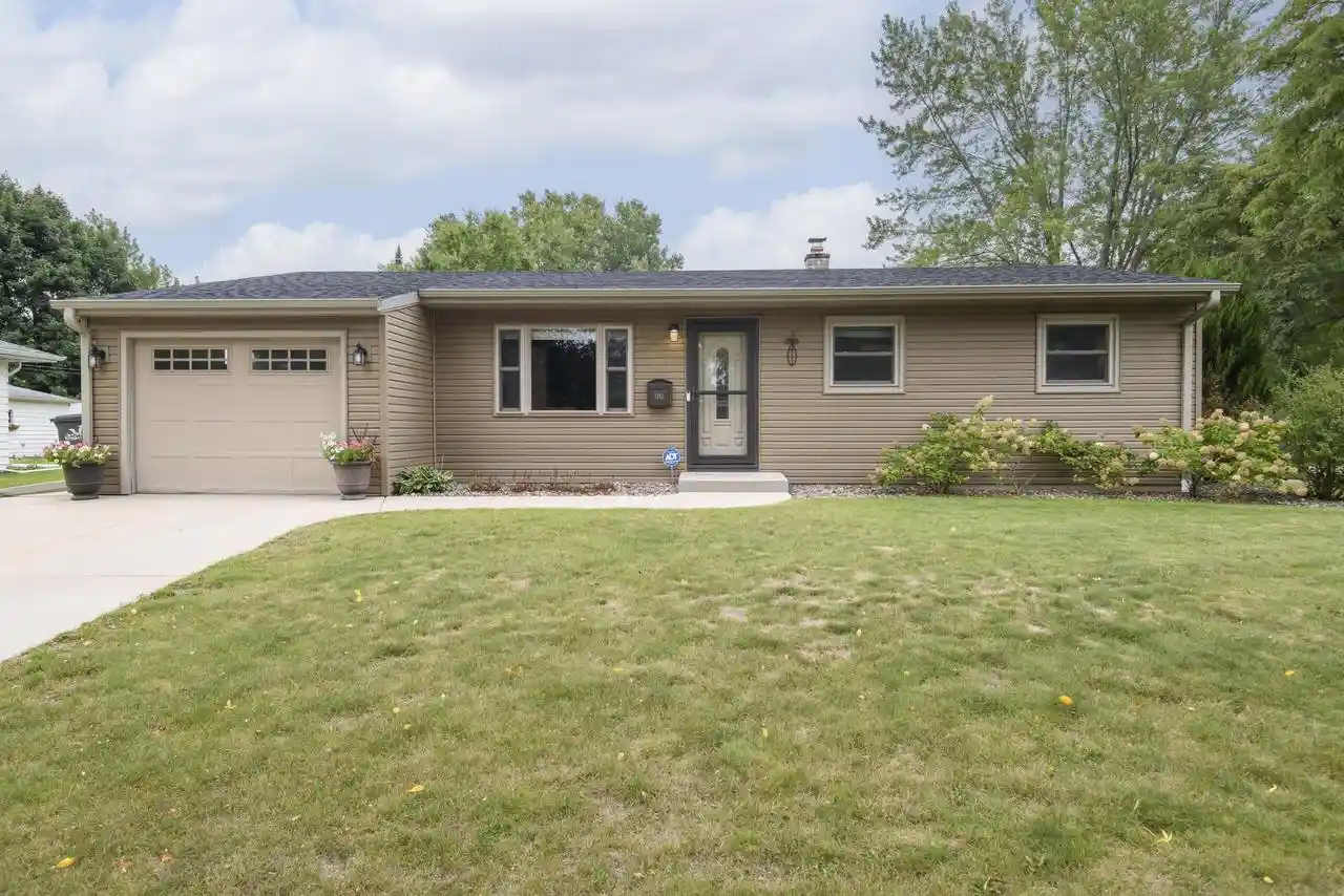Photo 1 of Single family home for sale at 1261 Aldoro Dr, Waukesha, WI 53188 | MLS# 1980616 | Listing updated on 2026-09-25