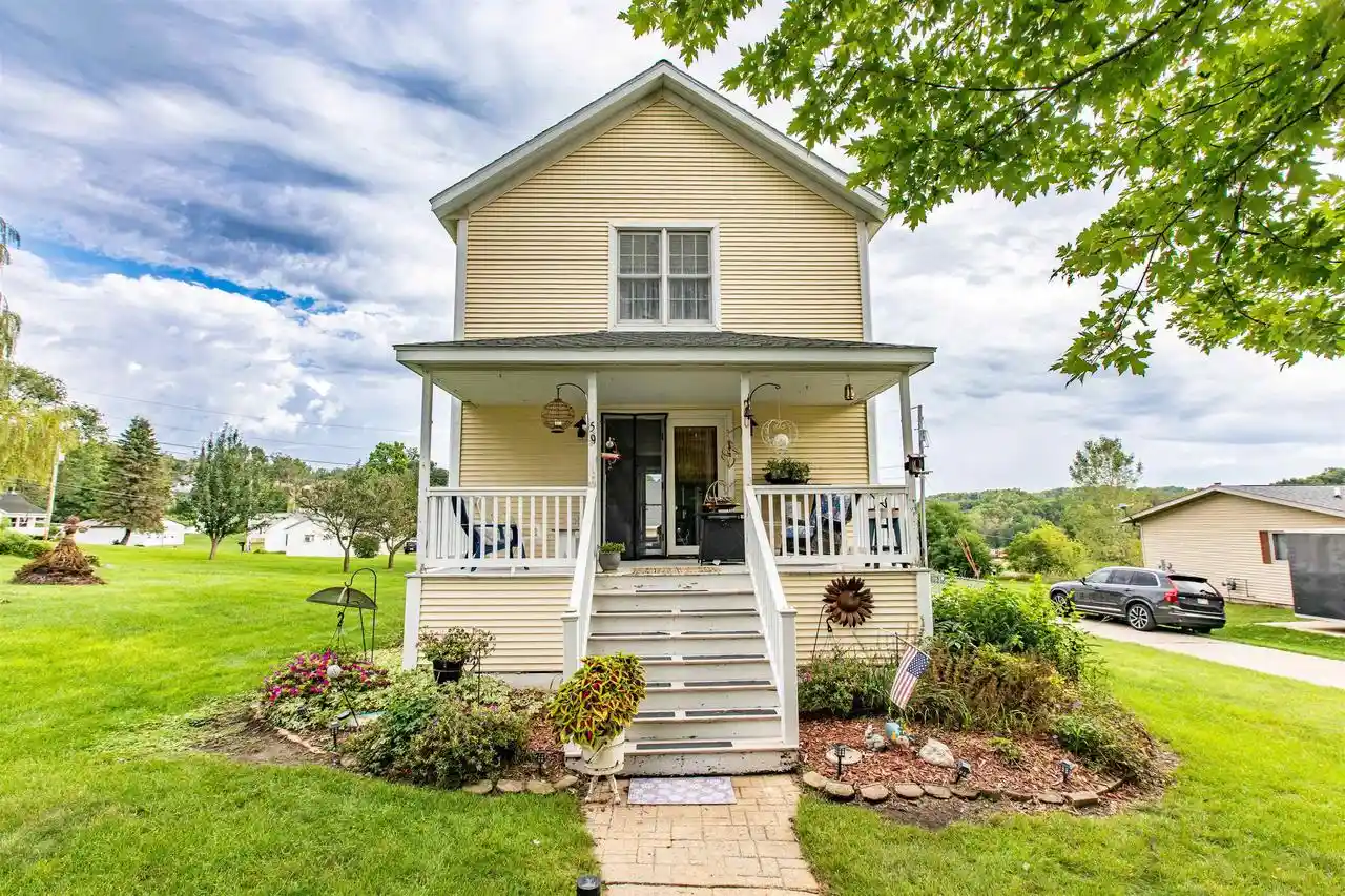 Photo 1 of Single family home for sale at 59 7th Street, Mineral Point, WI 53565 | MLS# 2032689 | Listing updated on 2026-10-05