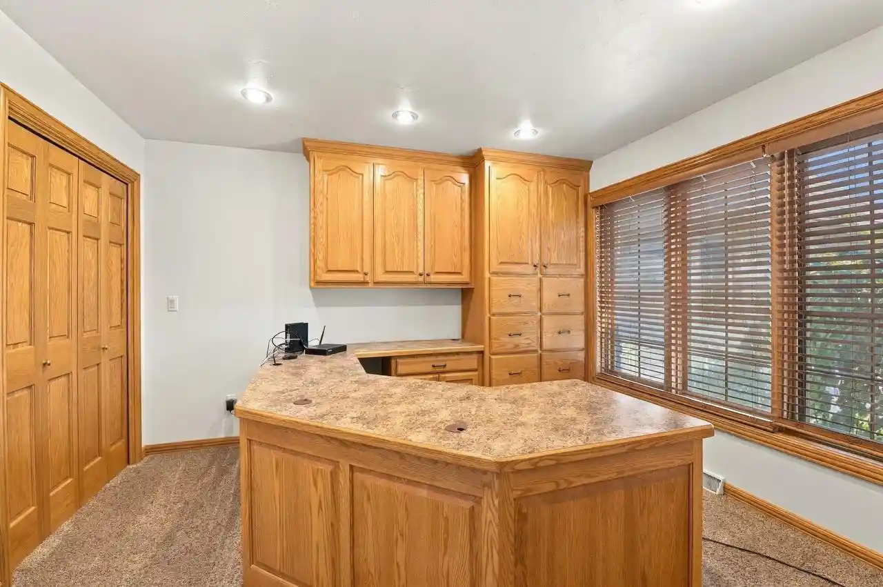 Photo 3 of Single family home for sale at 5044 Redbud Ct, Green Bay, WI 54311 | MLS# 50332670 | Listing updated on 2026-09-15