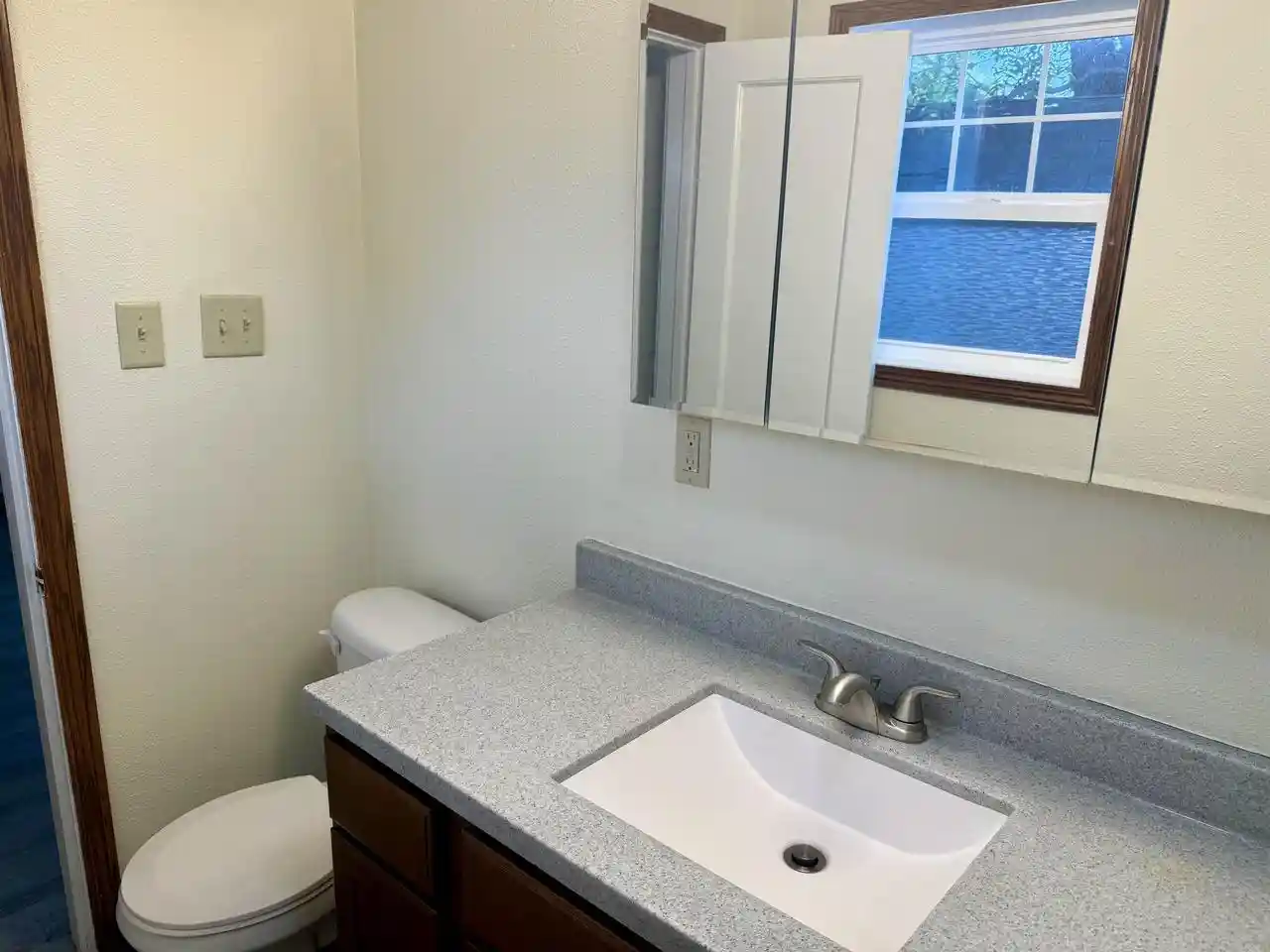 Photo 3 of Single family home for sale at 209 S Ohio St, Prairie Du Chien, WI 53821 | MLS# 2032697 | Listing updated on 2026-09-21
