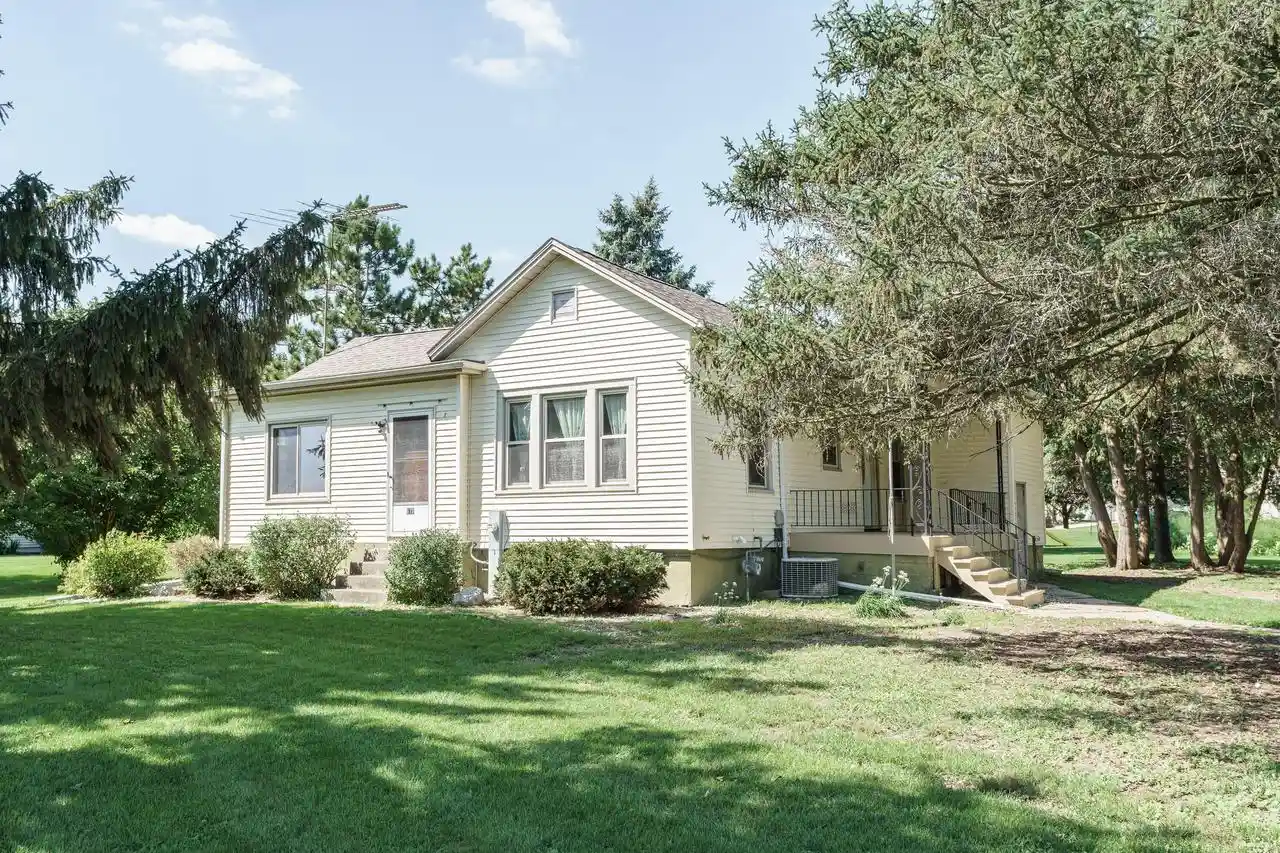 Photo 1 of Sale Pending at 672 Milford St, Watertown, WI 53094 | MLS# 1980676 | Listing updated on 2026-09-21