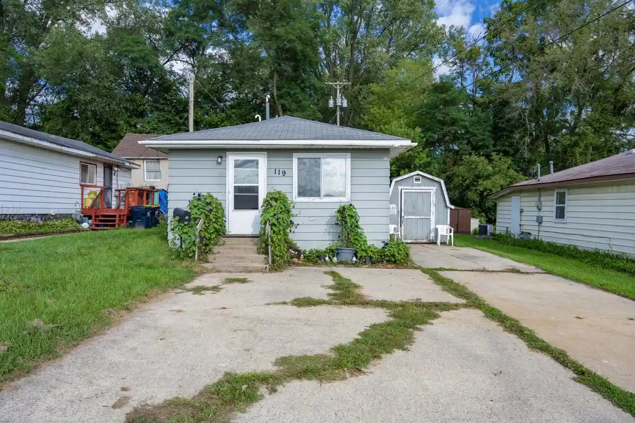 Photo 1 of Single family home for sale at 119 Beach St, Mauston, WI 53948 | MLS# 2032698 | Listing updated on 2026-09-18