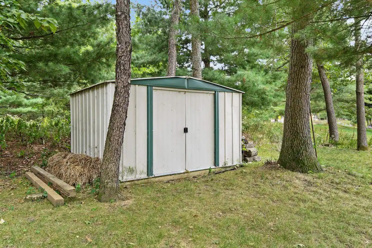 Photo 4 of Single family home for sale at N2832 N Lake Point Dr, Lodi, WI 53555 | MLS# 2032706 | Listing updated on 2026-09-18