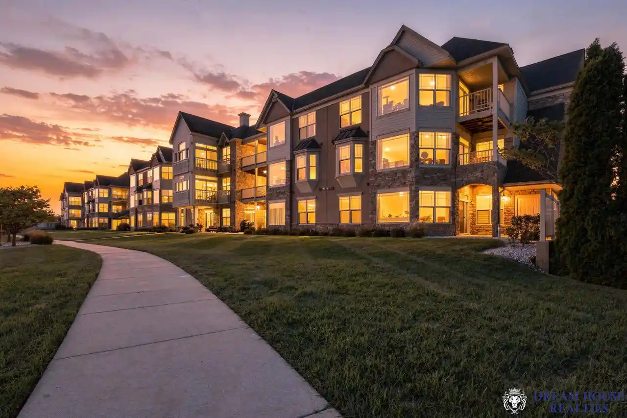 Condo for sale at 6955 S Riverwood Blvd #N-B03, Franklin, WI 53132 | MLS# 1980684