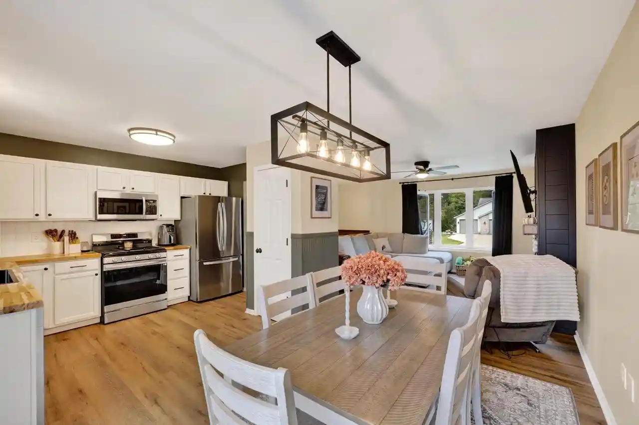 Photo 3 of Single family home for sale at 812 Hanksfield Pl, Prairie Du Sac, WI 53578 | MLS# 2032708 | Listing updated on 2026-09-18