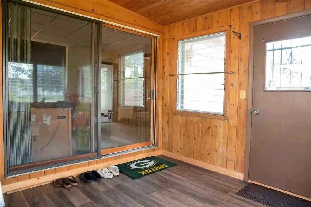 Photo 4 of Single family home for sale at 242 E Tyler Ave, Fall Creek, WI 54742 | MLS# 1605150 | Listing updated on 2026-09-21