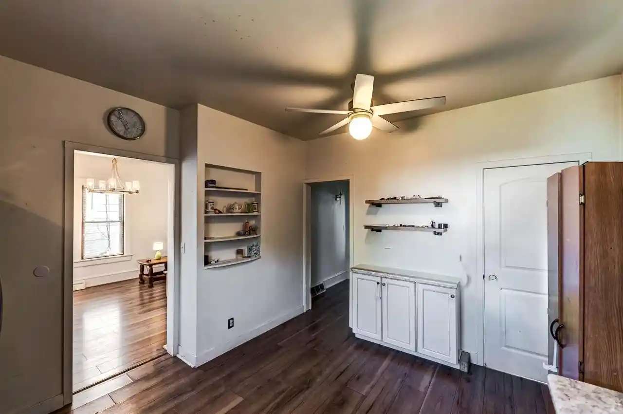 Photo 3 of Single family home for sale at 1033 N Sawyer St, Oshkosh, WI 54902 | MLS# 50332692 | Listing updated on 2026-09-19