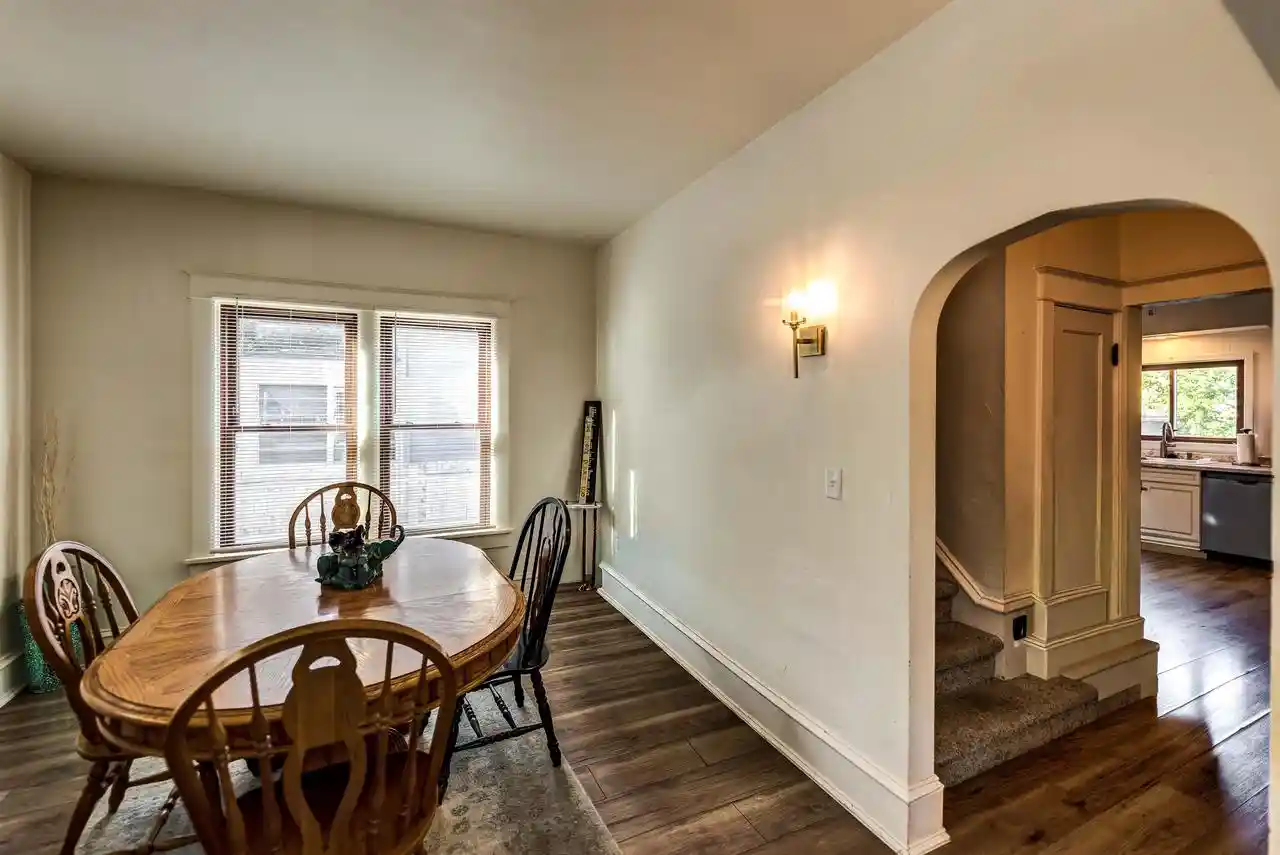 Photo 4 of Single family home for sale at 1033 N Sawyer St, Oshkosh, WI 54902 | MLS# 50332692 | Listing updated on 2026-09-19
