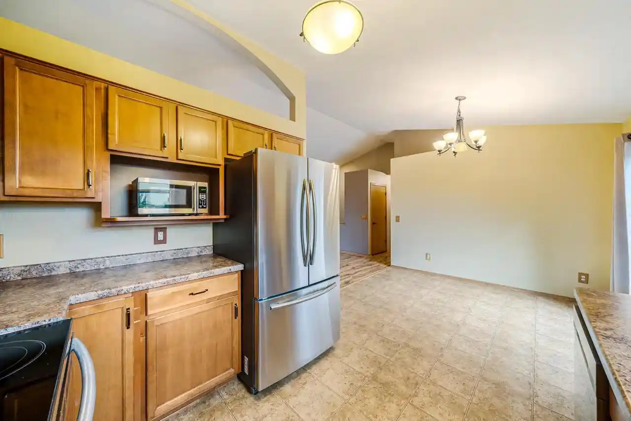 Photo 3 of Single family home for sale at 2305 Hearthstone Dr, Kaukauna, WI 54130 | MLS# 50332694 | Listing updated on 2026-09-21