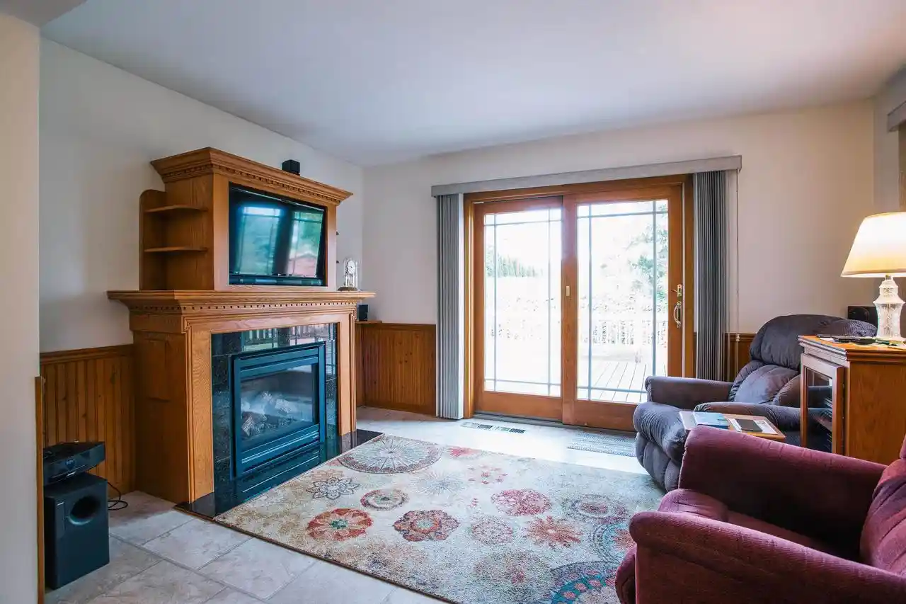 Photo 4 of Single family home for sale at 301 N Thomas St, Loyal, WI 54446 | MLS# 22604565 | Listing updated on 2026-09-29
