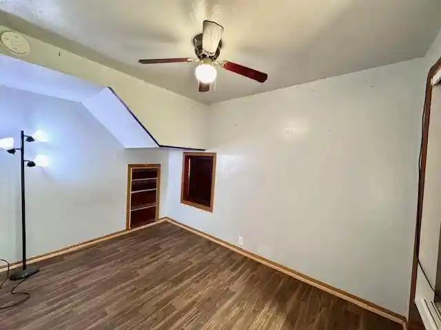 Photo 3 of Single family home for sale at 533 E Pearl St, Seymour, WI 54165 | MLS# 50332672 | Listing updated on 2026-09-21