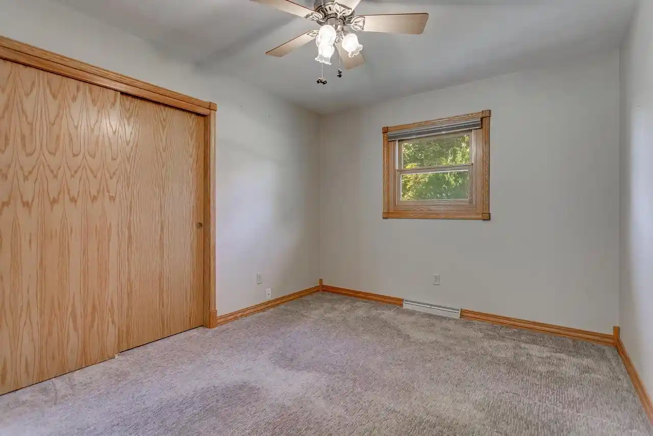 Photo 4 of Single family home for sale at 310 High St, Clintonville, WI 54929 | MLS# 50332704 | Listing updated on 2026-09-19