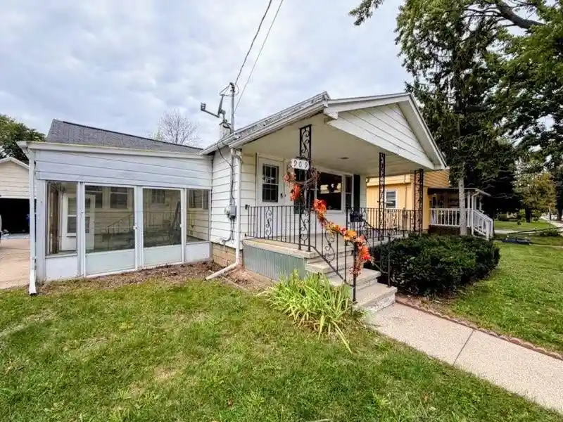 Single family home for sale at 909 N Mason St, Appleton, WI 54914 | MLS# 50332673