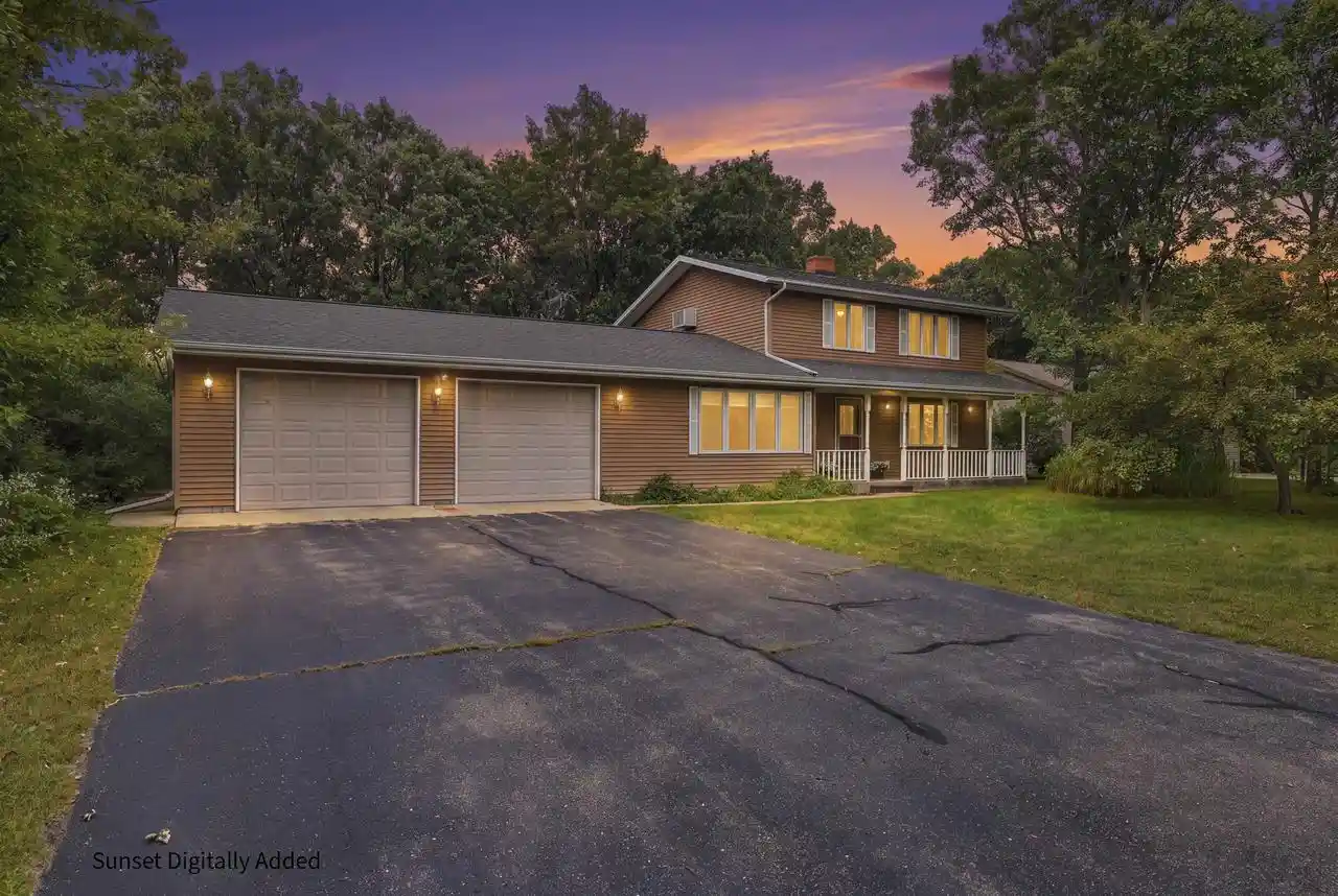 Photo 1 of Single family home for sale at 113 Walkins Ct, Stevens Point, WI 54481 | MLS# 22604568 | Listing updated on 2026-09-15