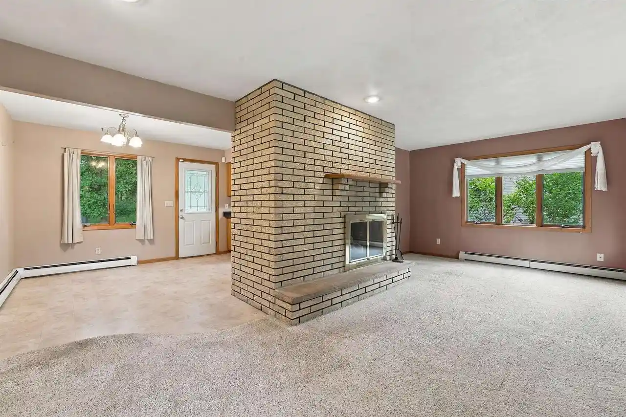 Photo 3 of Single family home for sale at 113 Walkins Ct, Stevens Point, WI 54481 | MLS# 22604568 | Listing updated on 2026-09-15