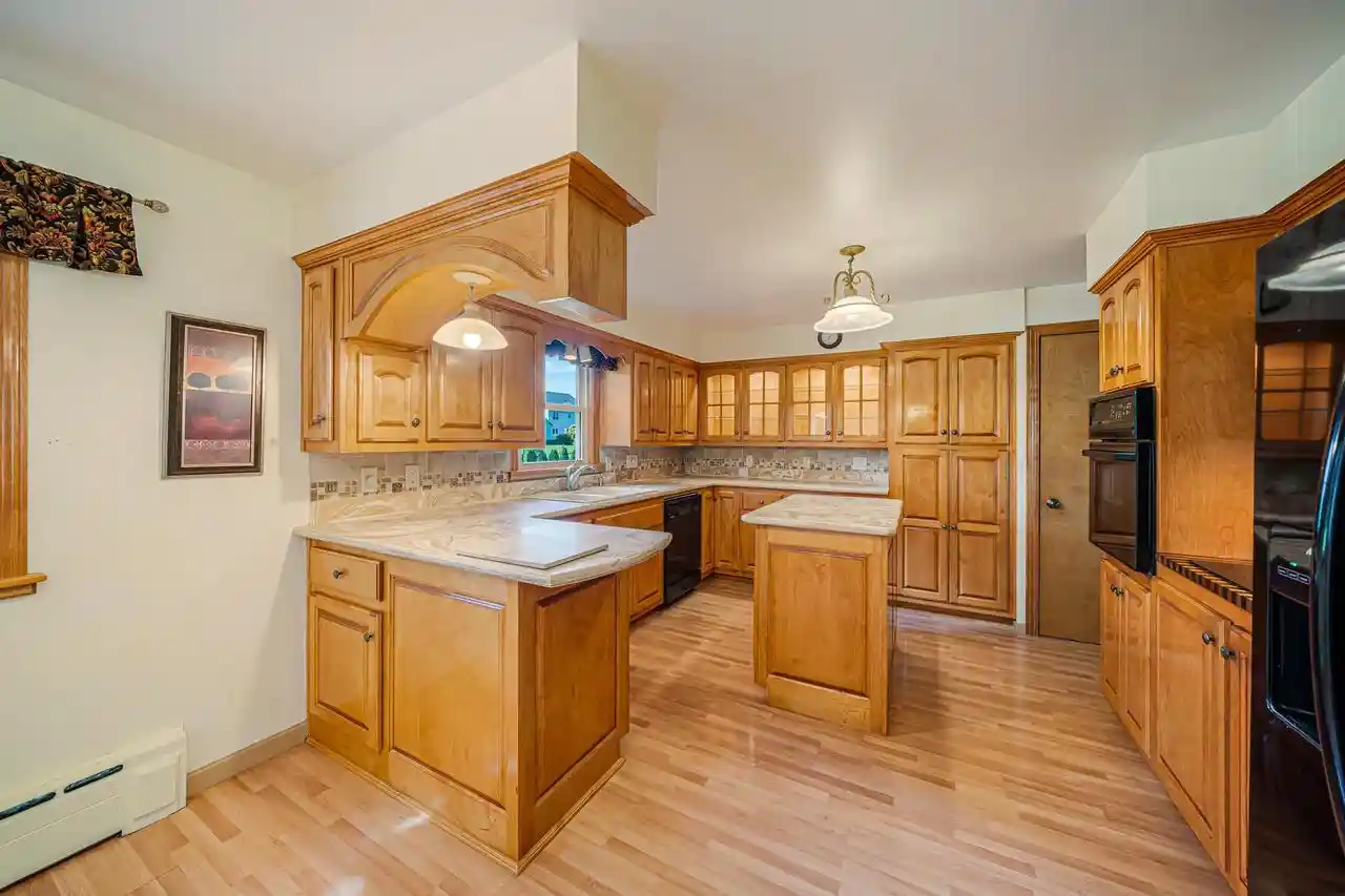 Photo 3 of Single family home for sale at 133 Villa Dr, Neenah, WI 54956 | MLS# 50332703 | Listing updated on 2026-09-17