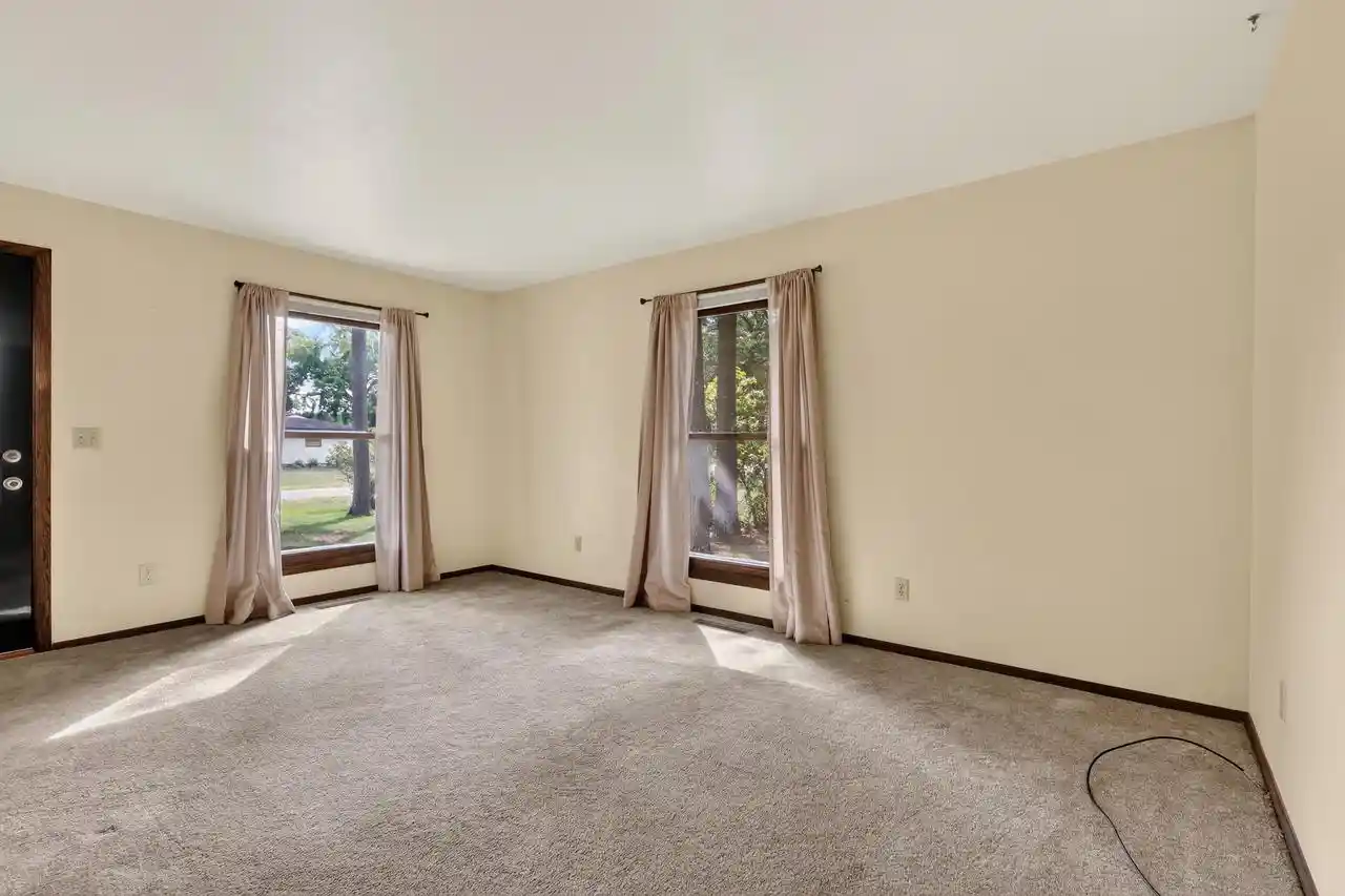 Photo 2 of Single family home for sale at 3130 Cherokee Rd, Wisconsin Rapids, WI 54494 | MLS# 22604570 | Listing updated on 2026-09-17