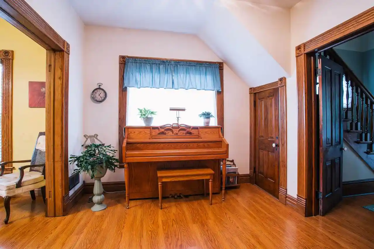 Photo 3 of Single family home for sale at 214 Grand Ave, Neillsville, WI 54456 | MLS# 22604572 | Listing updated on 2026-09-19