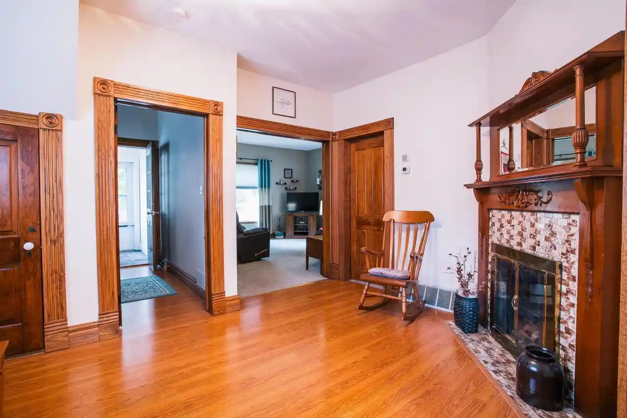 Photo 4 of Single family home for sale at 214 Grand Ave, Neillsville, WI 54456 | MLS# 22604572 | Listing updated on 2026-09-19