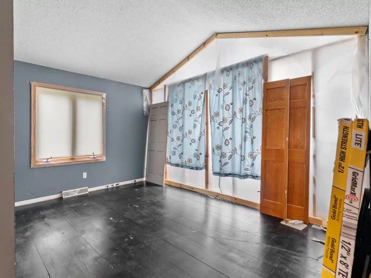 Photo 1 of Single family home for sale at 803 Woodview Ave, Sheboygan Falls, WI 53085 | MLS# 1980712 | Listing updated on 2026-09-20