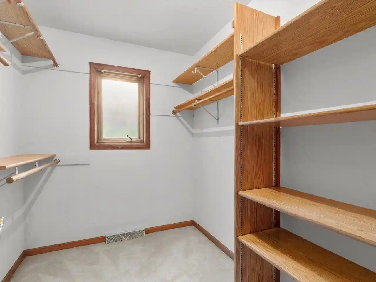 Photo 4 of Single family home for sale at 803 Woodview Ave, Sheboygan Falls, WI 53085 | MLS# 1980712 | Listing updated on 2026-09-20